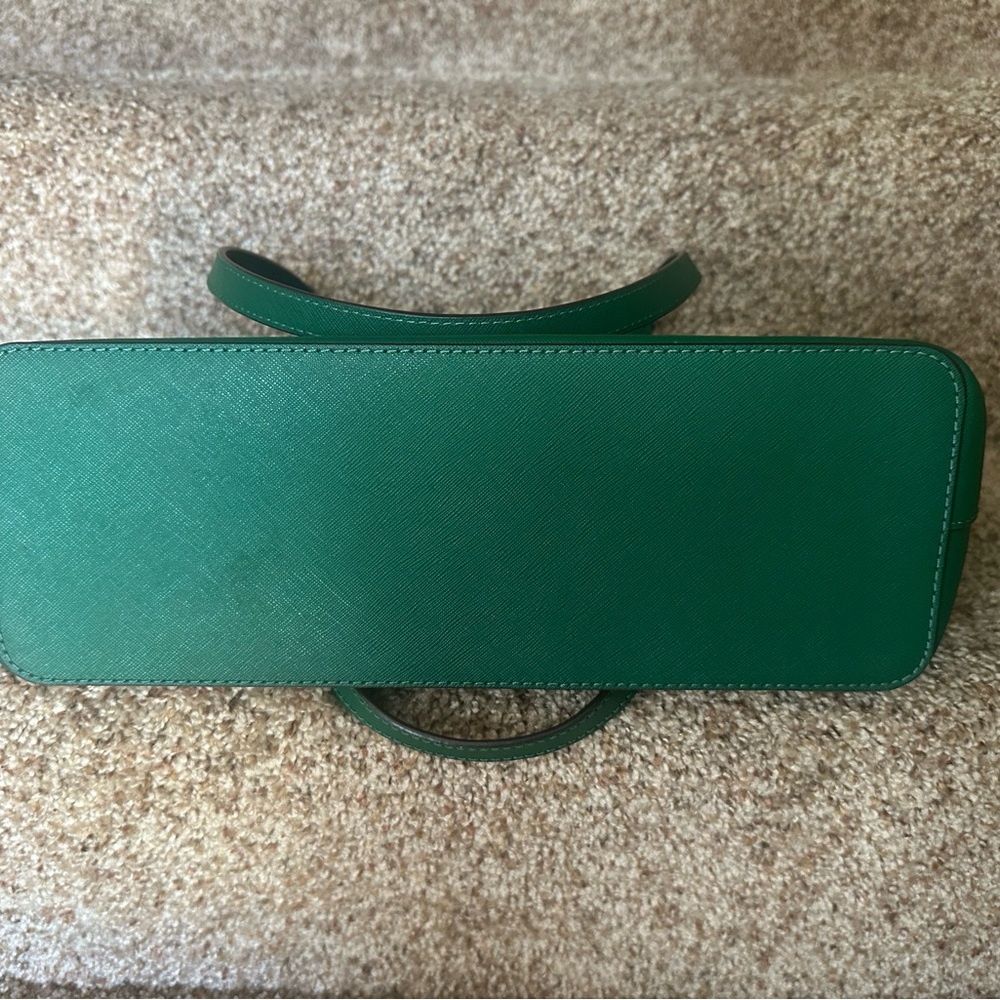 Michael Kors Green Tote and Wallet Set - Picture 5 of 7
